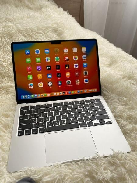 Laptop 