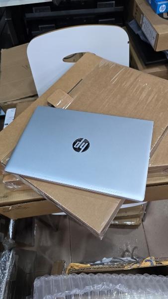 Computer seller 