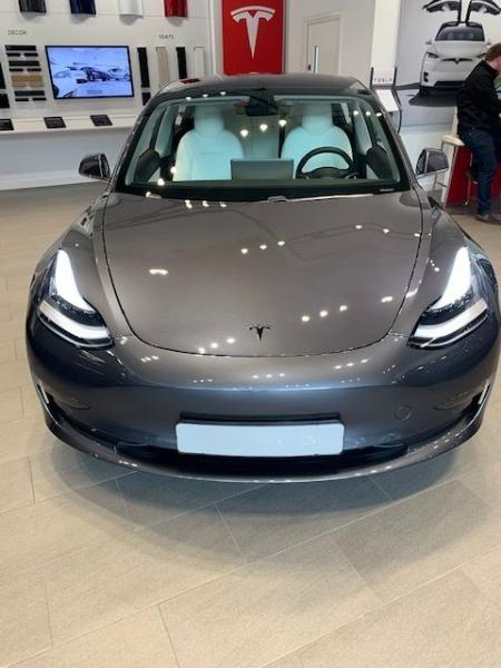 TESLA MODEL CAR 