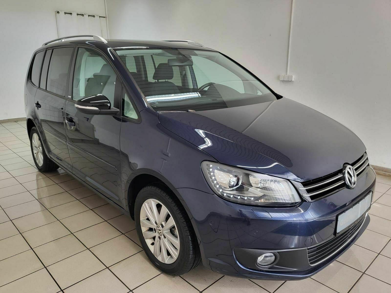 Volkswagen Touran 1.6 TDI Style BMT 7Si. DSG Xenon GRA AHK