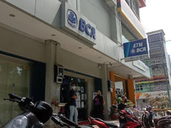 Pusat bantuan HALO BCA